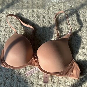 New with tags Victoria's Secret Nude Perfect Shape Smooth Push up Bra